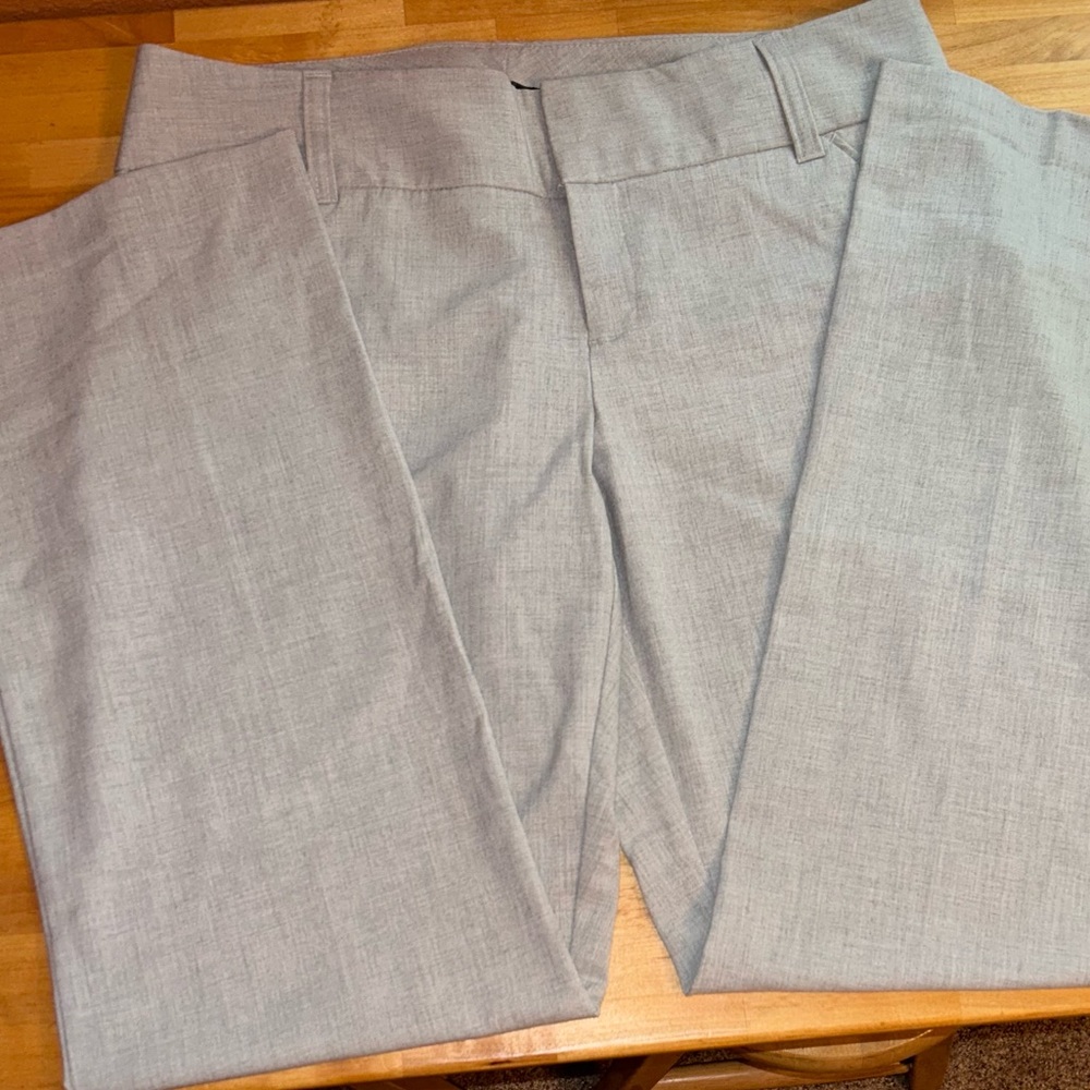 Classy Daisy Fuentes Gray Slacks Sz 14